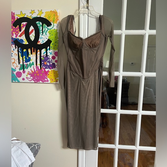 HOUSE OF CB 'Safran' Mocha Corset Midi Dress/Size S-US (P) - Picture 4 of 4